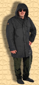 Kultkleidung, ein Service von armeebestaende.com: der  BW-Parka gef?bt, in schwarz